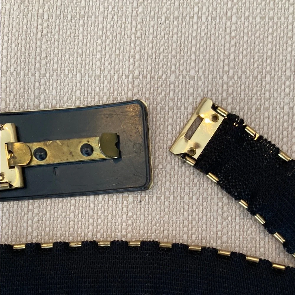 Vintage Gold Belt - Picture 8 of 13